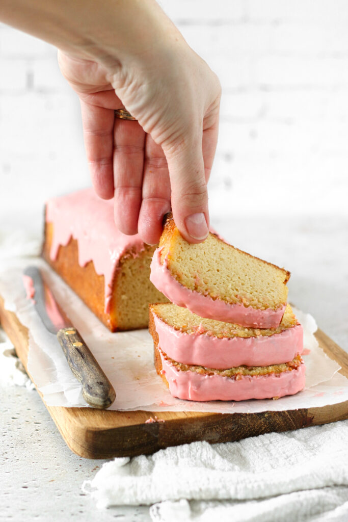 koolhydraatarme roze koek cake
