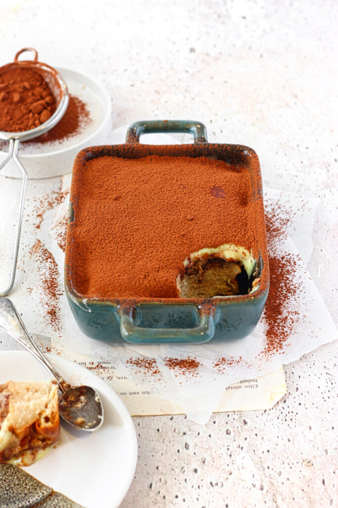 eiwitrijke en koolhydraatarme tiramisu cheesecake